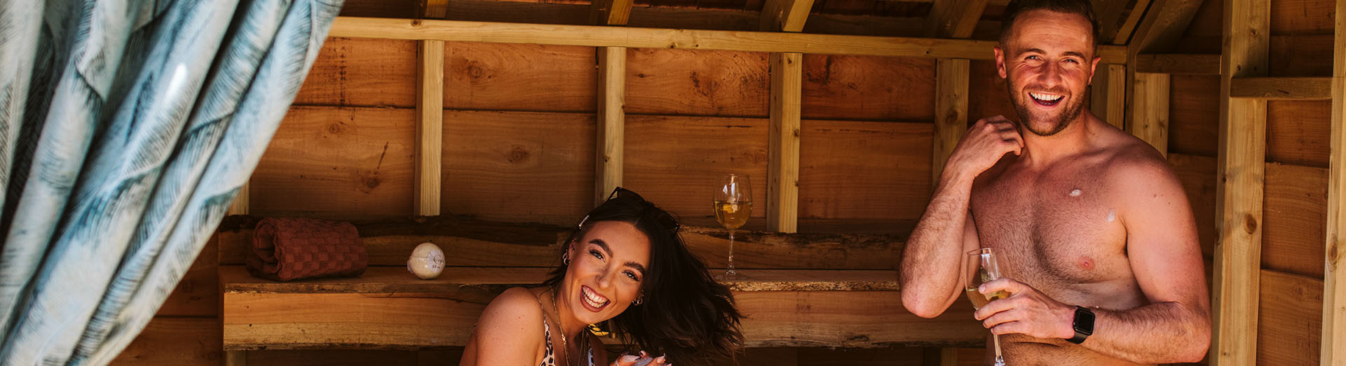 Shepherds hut valentines escape desktop Galgorm