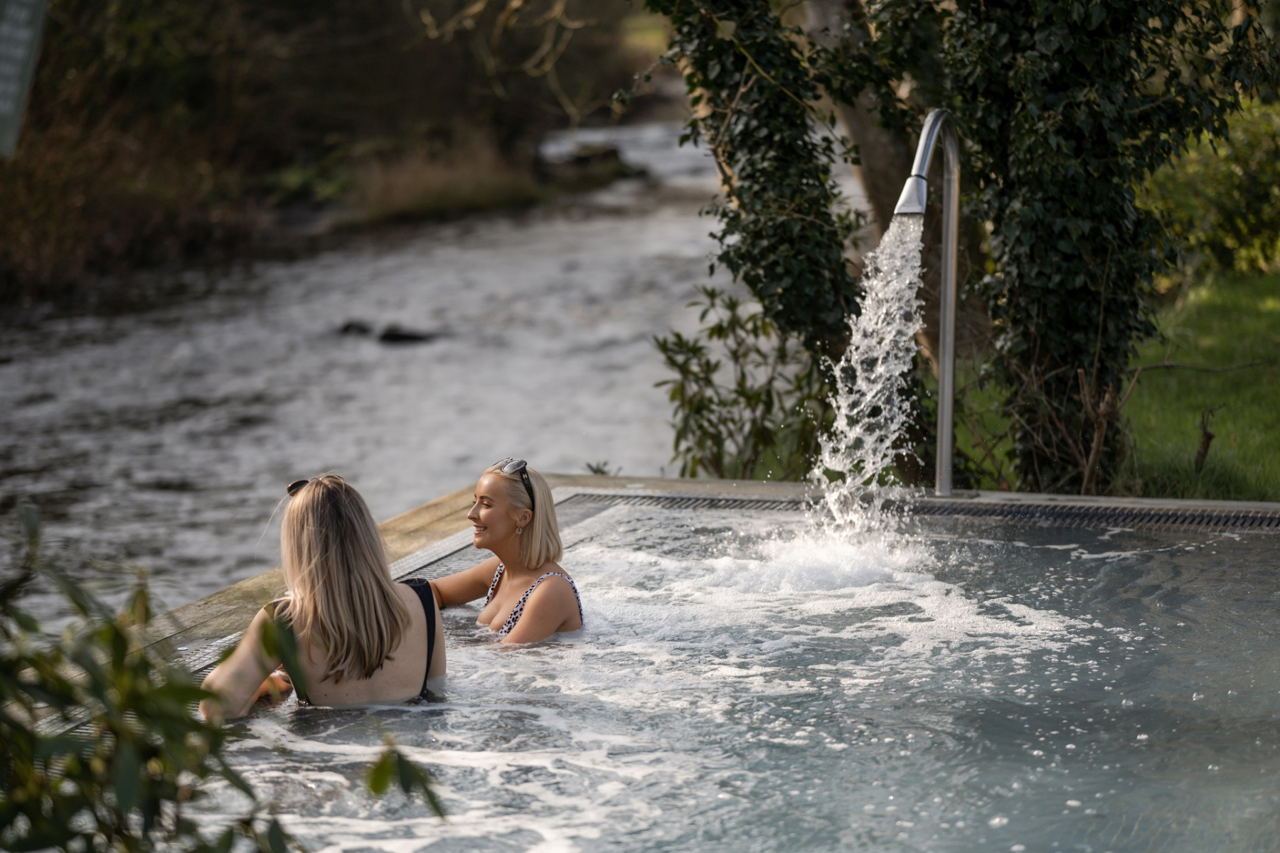 Pools & Hot Tubs
